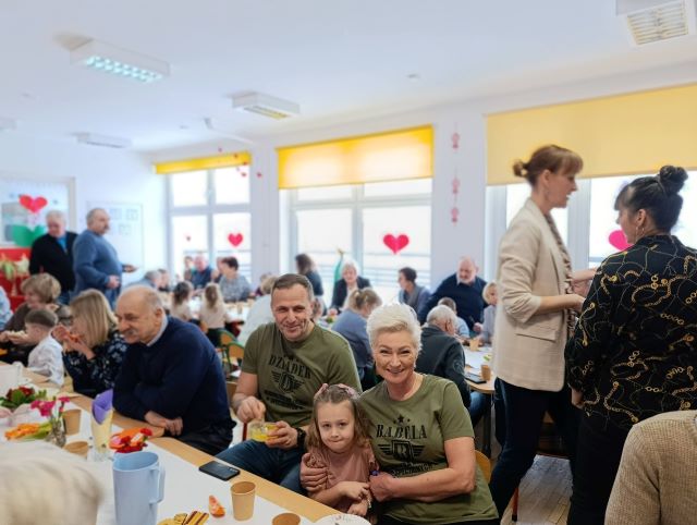 babcia dzoadek z wnuczka