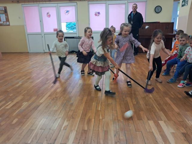 bratki graja w unikoheja