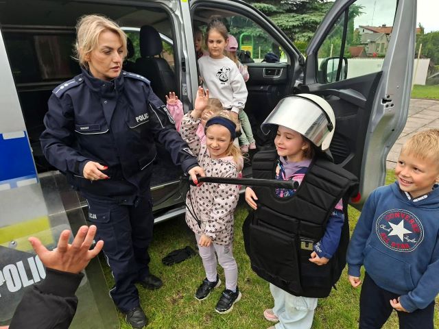 bratki w stroju policjantow