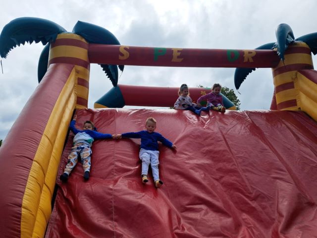 bratki zjezdzaja na dmuchancach