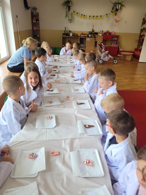 niezapominajki robia lizaki