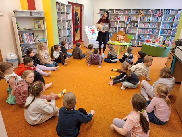 sloneczniki sluchaja bajki