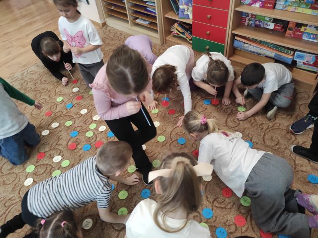 sloneczniki z literkami