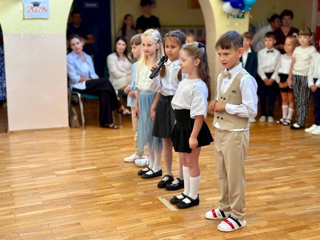 wystep dzieci z grupy sloneczniki zakonczenie roku